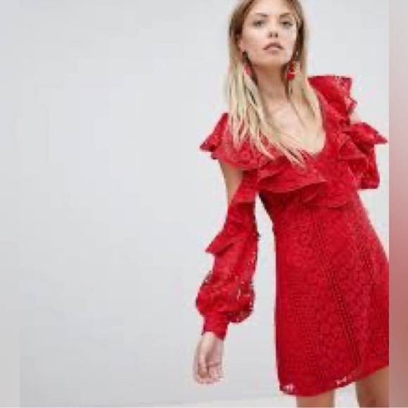 Stunning Alexis S deep red lace dress new - Picture 3 of 14